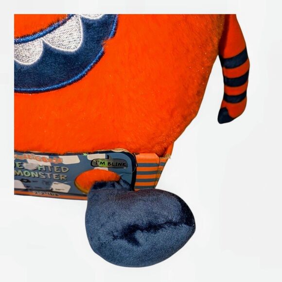 Blink Weighted Monster Plush Beastie Buds 2.2 lbs NWT Halloween Orange Cyclops - Picture 5 of 7